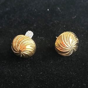 14 kt gold domed engraved stud earrings